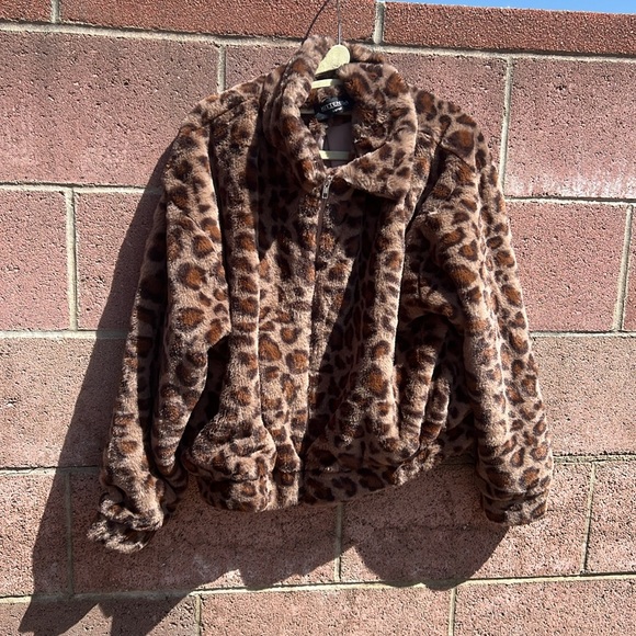 XS| Kittenish | Leopard 🐆 Print Oversized Fit Faux Coat - Picture 2 of 6
